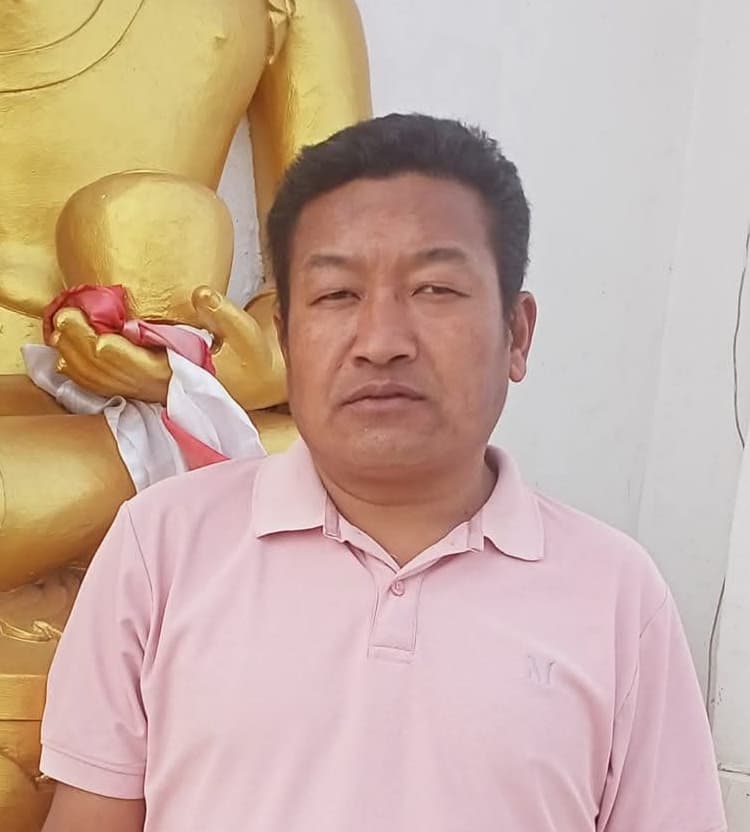 लाल बहादुर  गुरूङ